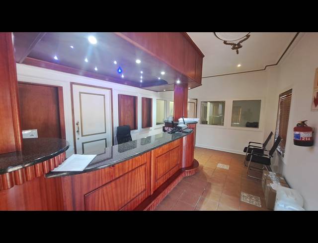 144M² OFFICE TO LET IN RICHARDS BAY CENTRAL